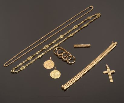 Ensemble en or jaune 18k comprenant :

-...