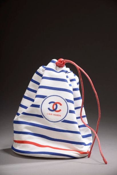 CHANEL.

Petit pochon en coton 