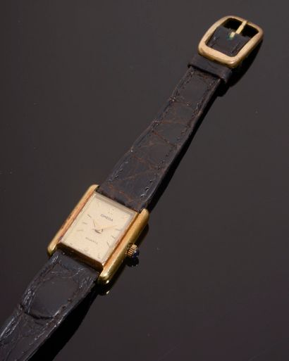 OMEGA. 

 Ladies' wristwatch, 18k yellow...
