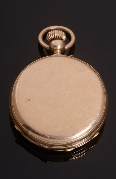Montre de col en or jaune 18k, le cadran...