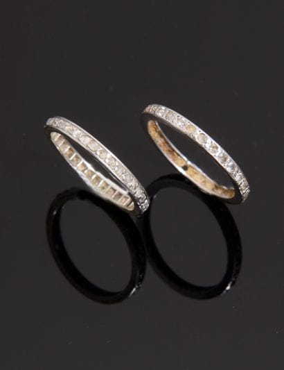 Set of two American wedding rings in platinum...