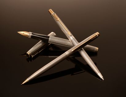 PARKER.

Set of three pens model 