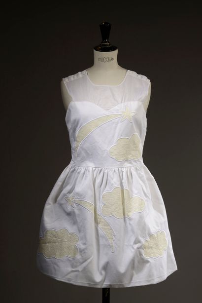 JC DE CASTEBAJAC Paris.

Robe sans manches...