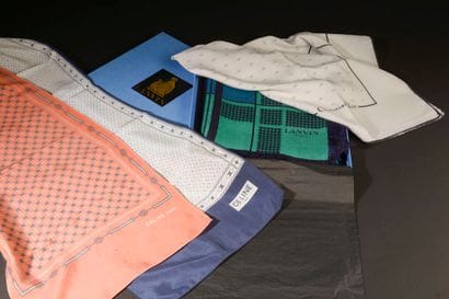 

HERMÈS Paris.

Silk square, model 