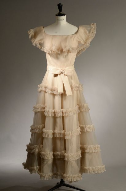 CLAUDE RIHA Cannes Paris.

Long dress in...