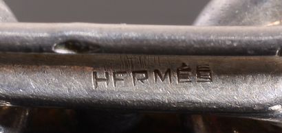 HERMÈS. 

Brooch in silver 800 thousandths...