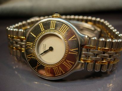CARTIER
Montre de dame en acier , modèle...