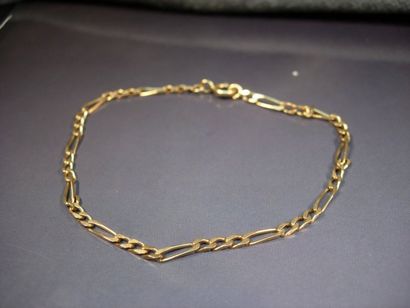 Bracelet en or jaune. Poids: 3.30g