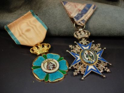 Lot de deux décorations russes
