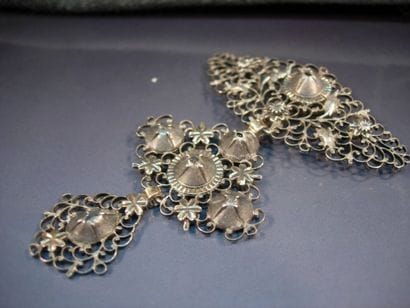 Croix papillon en argent et vermeil, sertie...