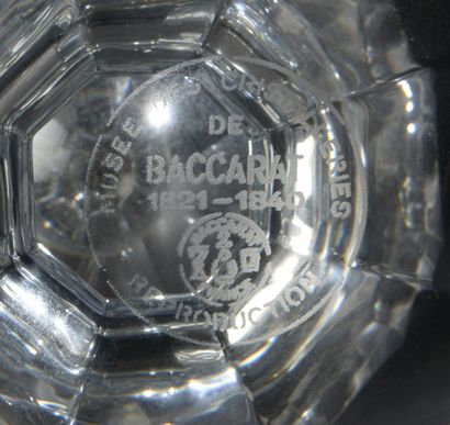 Important clear cut crystal vase, model 