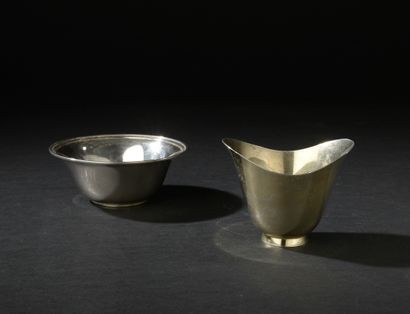 Two silver cups 925 thousandths, one round,...