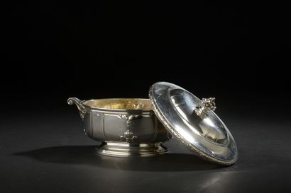 Sugar bowl in silver 950 thousandths, the...