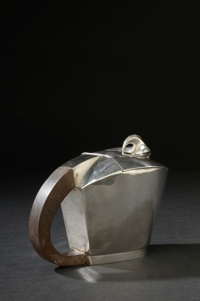 Silver plated profiled coffee pot, the flat...