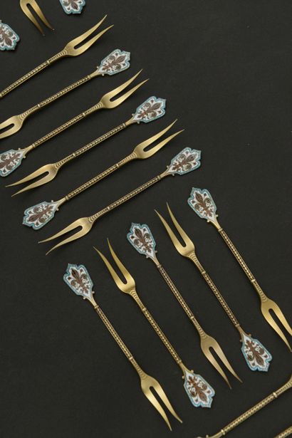 Suite of twenty-four forks for cake or sweets...