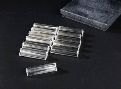 Twelve knife holders model 