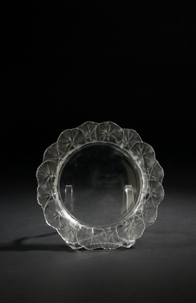 Plate in moulded and pressed crystal, the...