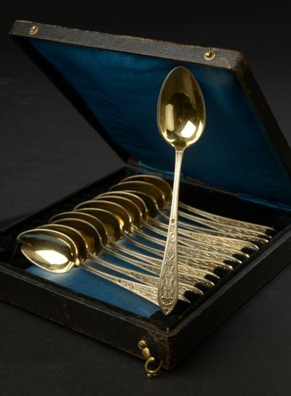 Twelve small spoons tapered out of silver...