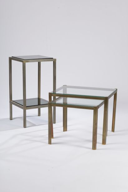 Deux tables gigognes formant bouts de canapé...