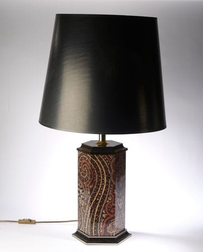 Lampe à poser de section octogonale en stratifié...