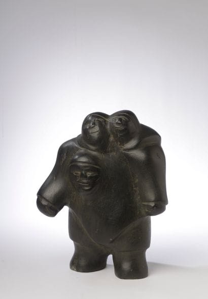 Art Inuit.

Le père, la mère et l'enfant.

Groupe...