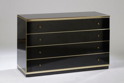 Large commode stratifiée noir brillant, les...