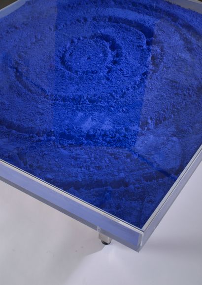 Yves KLEIN (1928-1962).

Table IKB ® en Plexiglas...