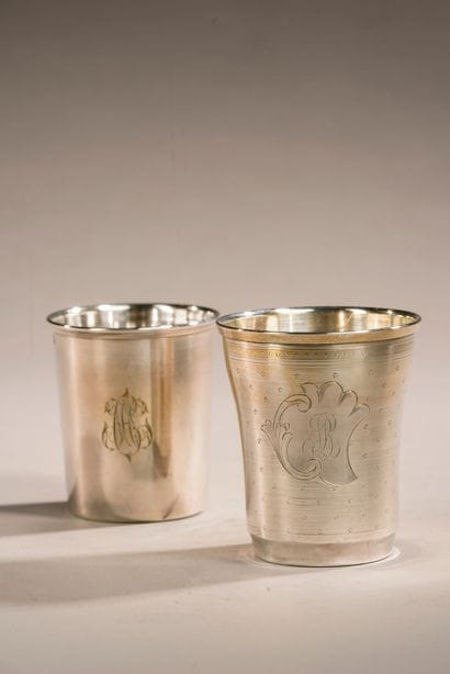 Deux timbales en argent 950 millièmes (poinçon...