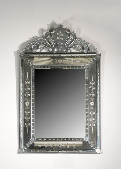 Grand miroir rectangulaire à profil inversé,...