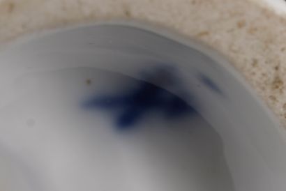 MEISSEN.
Deux sujets en porcelaine polychrome...