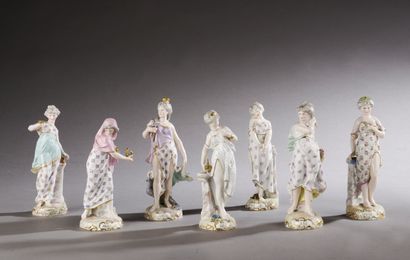 Dans le gout de MEISSEN. 
Ensemble de sujets...
