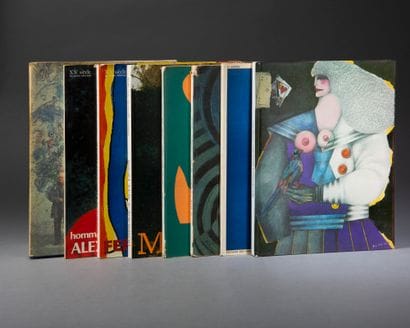 [REVIEW]. Tenth century. Art notebooks published...