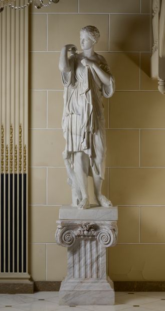 PRAXITELE, d'après.
Diane de Gabies. 
En...