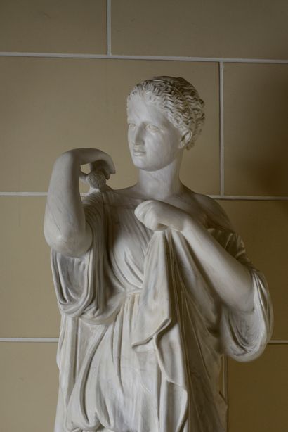 PRAXITELE, d'après.
Diane de Gabies. 
En...