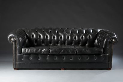 Canapé-lit Chesterfield en similicuir noir...