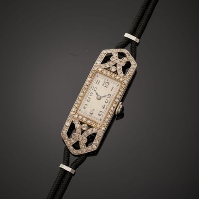 Montre bracelet, boîtier rectangulaire en...
