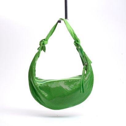 CHLOE. 
Sac banane en mailles métalliques...