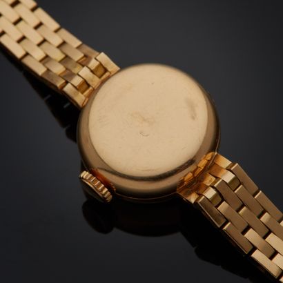 OMEGA.
Montre bracelet en or rose 18k, boîtier...