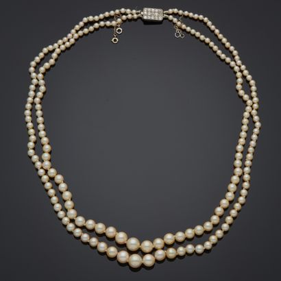 Collier à deux rangs de cent quatre-vingt...