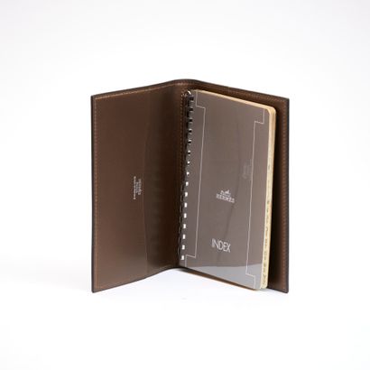 HERMES, Paris.

Carnet formant répertoir...