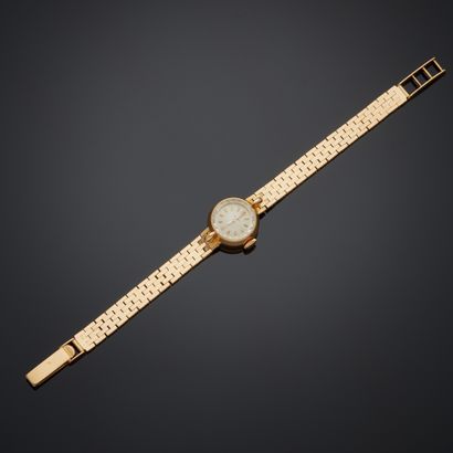 OMEGA.
Montre bracelet en or rose 18k, boîtier...