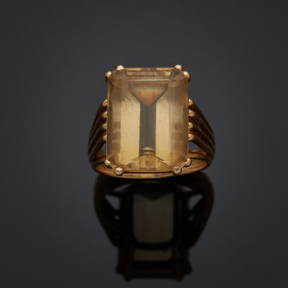 Bague de cocktail en or rose 18k sertie d’une...