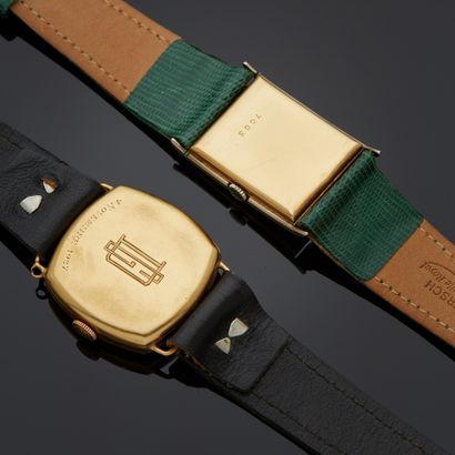 Ensemble de deux montres bracelets :

- SULTA
Boîtier...