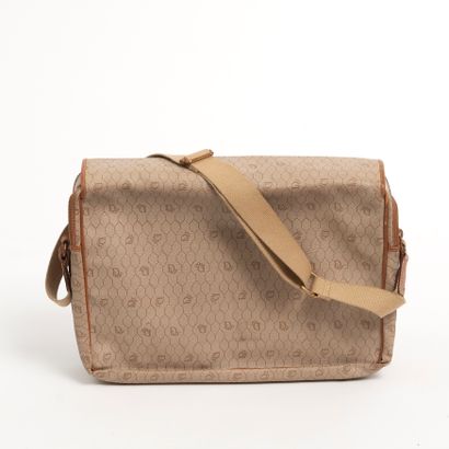 CHRISTIAN DIOR.
Petite valise semi-rigide...