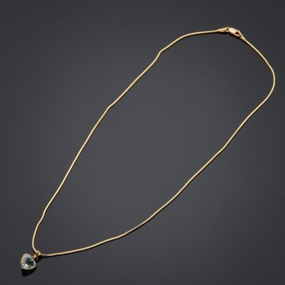 Collier en or jaune 18k composé d'une chaîne...