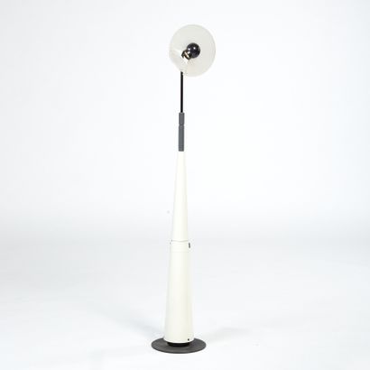 Pier Giuseppe RAMELLA pour ARTELUCE.
Lampadaire...