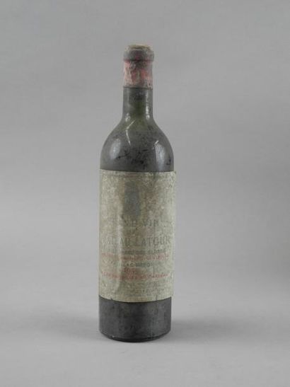 1 bouteille CH. LATOUR, 1° cru Pauillac 1955...