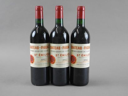 3 bouteilles CH. FIGEAC, 1° Grand Cru St-Emilion...