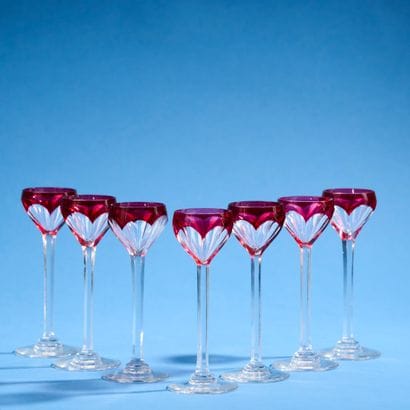 Attributed to BACCARAT.
Suite of seven cut-crystal...