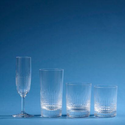 BACCARAT.
Partie de service de verres en...
